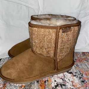 Brand new Minnetonka boots